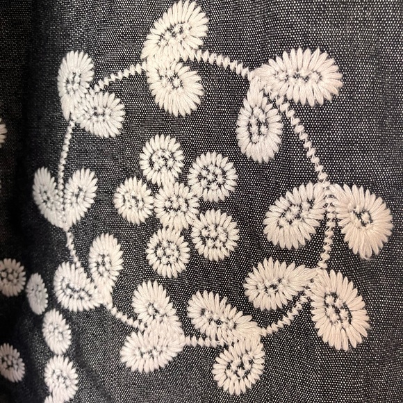 Ann Taylor chambray skirt - Picture 4 of 6